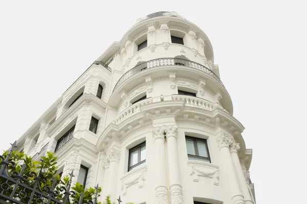 Casa branca em Donostia — Fotografia de Stock