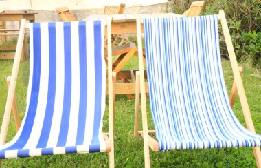 iki mavi hamak içinde kahve barı Fransız