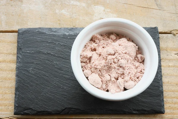 Pink salt in mold — Stock Photo, Image