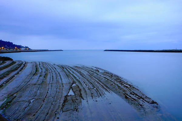 Hondarribia alacakaranlıkta — Stok fotoğraf