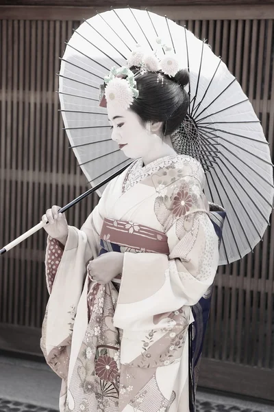 Geisha auf Monokrom — Stockfoto