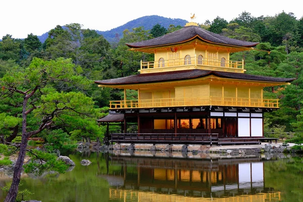 Gyllene paviljongen-japan — Stockfoto