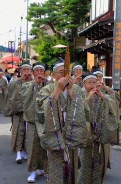 sonbahar takayama Festivali