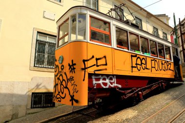 Retro tramvay-Lizbon