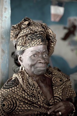 Craftswoman-Senegal