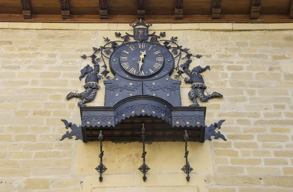 10.00 Uhr Glockenspiel in der Laguardia in Alava, Spanien — Stockfoto