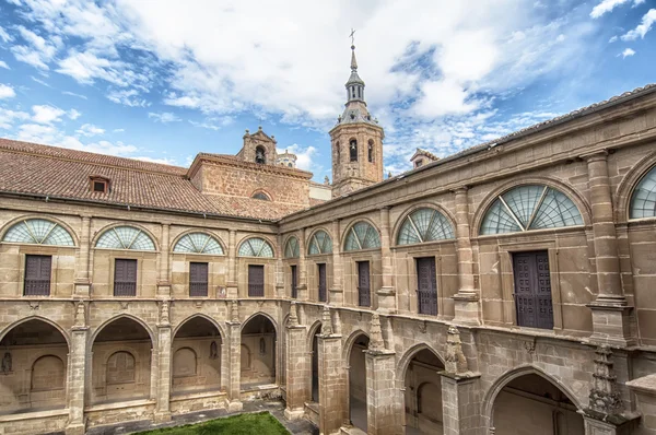 Mosteiro de San Millan de Yuso em La Rioja, Espanha — Fotografia de Stock