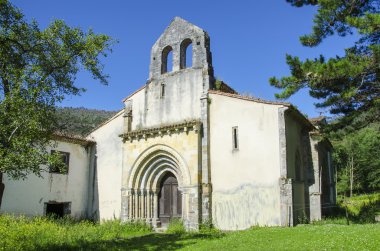 yıkık manastır