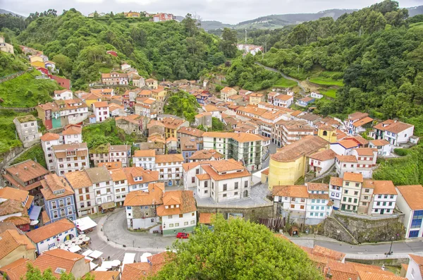 Panoramiczny widok cudillero, Hiszpania — Zdjęcie stockowe