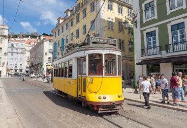 Klasik sarı tramvay Lizbon, Portekiz
