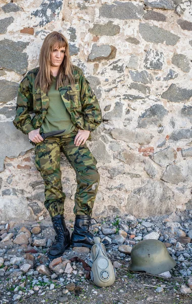 Στρατιωτική κορίτσι — Φωτογραφία Αρχείου