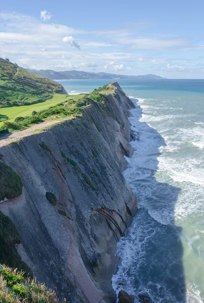 Klify w zumaia, Hiszpania — Zdjęcie stockowe