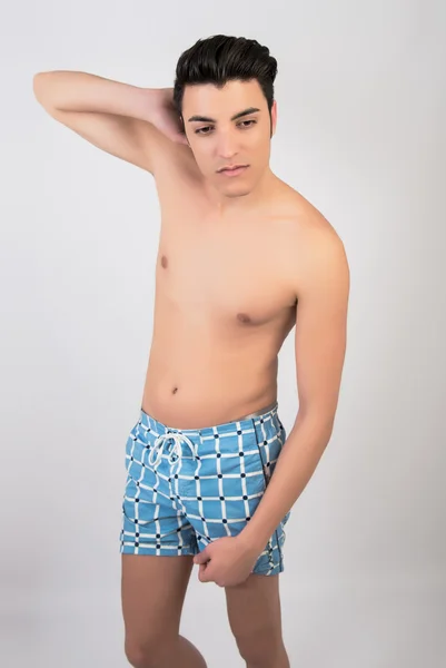 Jovem em roupa de banho — Fotografia de Stock