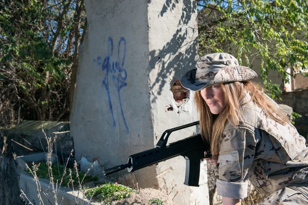 Mulher militar — Fotografia de Stock