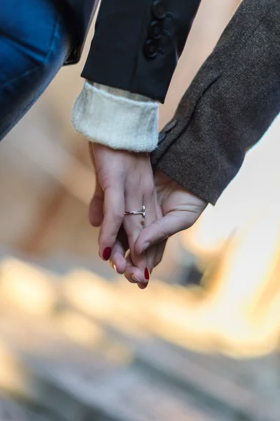 Jong koppel van de mode in de liefde — Stockfoto