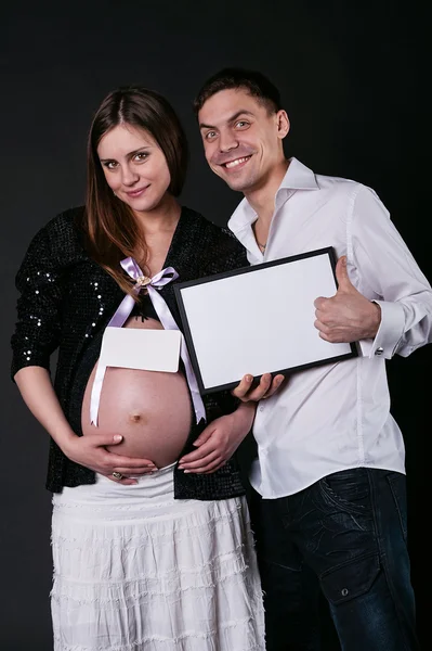 Casal esperando um bebê — Fotografia de Stock