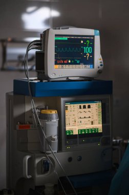 Endoskop kullanarak laparoskopik ameliyat. Modern ameliyat. Minimum invazif ameliyat