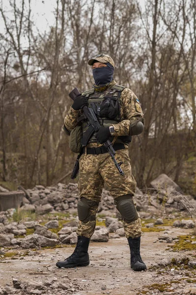Soldier Armed Forces Ukraine Military Man Tactical Uniform Machine Gun — стокове фото