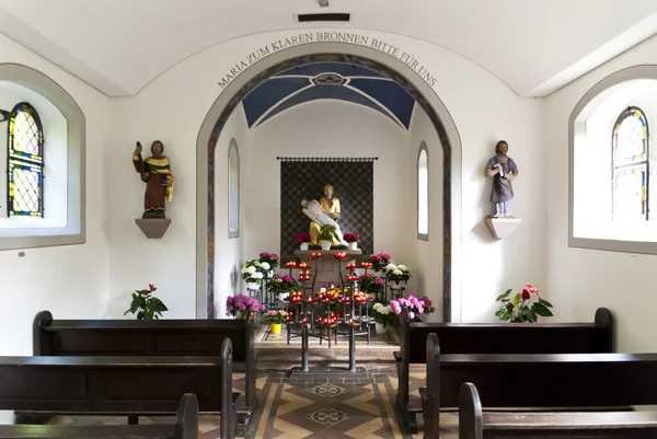 Interior de una capilla — Foto de Stock