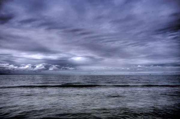 Baltık Denizi kıyısında ahrenshoop Almanya, hdr — Stok fotoğraf