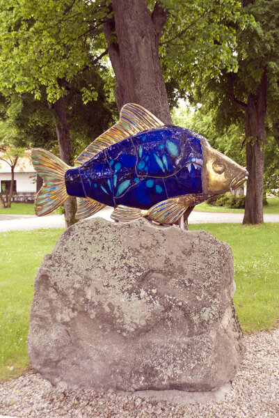 Карповая скульптура
