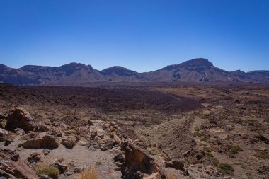 Teide Ulusal Parkı 'ndaki düzlükler açık mavi gökyüzü, Tenerife