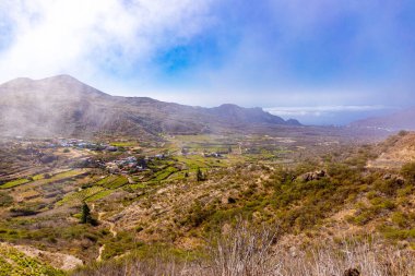 Teide Ulusal Parkı 'nın bulutlu düzlükleri, Tenerife