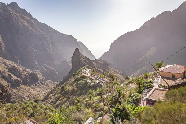 Tenerife 'deki Masca Vadisi' nin kayalıklarının manzarası