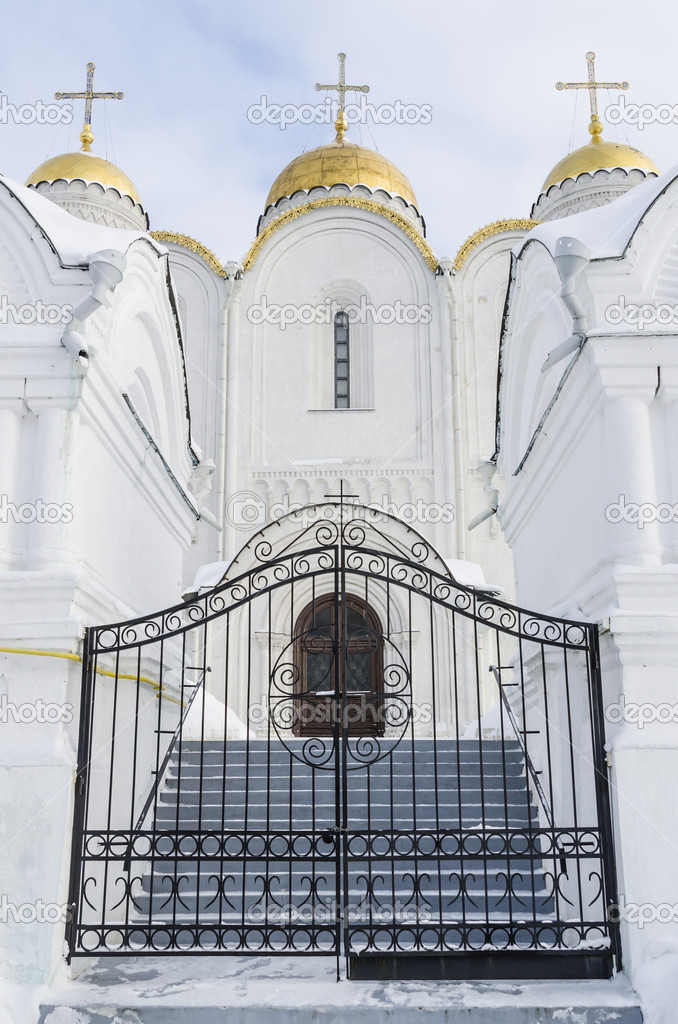 Entrance to the Uspensky cathedral city of Vladimir