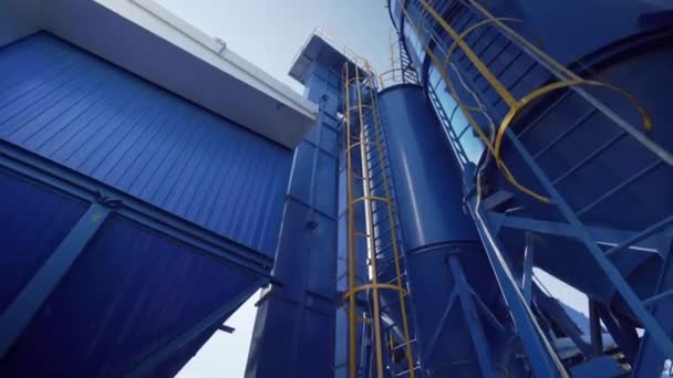 Modern asphalt plant in Ukraine. View from ground — Stock Video