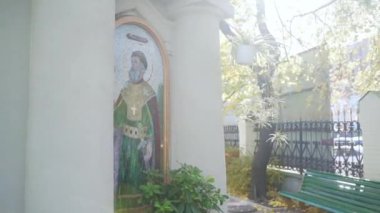 Ukrayna kilisesindeki kilise mozaiği, yakın plan.