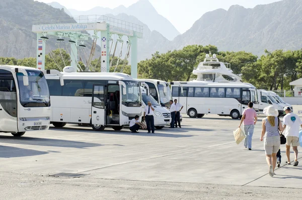 Turister efter utflykt — Stockfoto