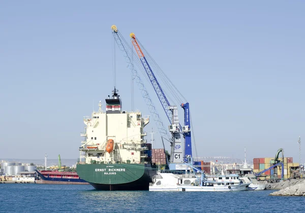 Güterhafen — Stockfoto