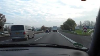 16 Kasım 2019, Speyer Almanya kasabası yakınlarında. Almanya otoyolları,