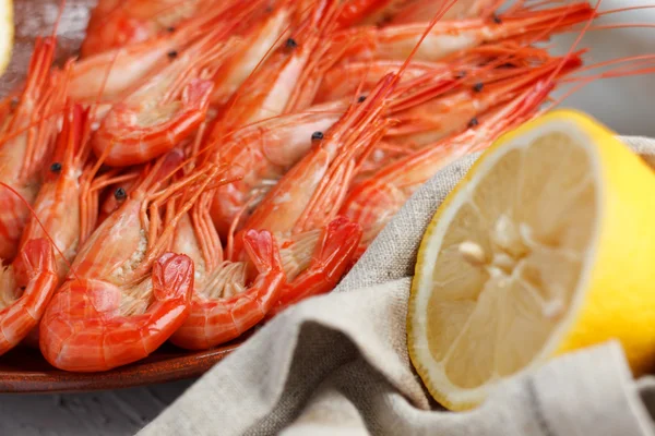 Healthy grilled prawns — Stock Photo, Image