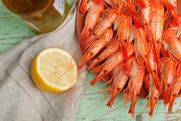 Seafood platter with shrimps — Stock Photo, Image