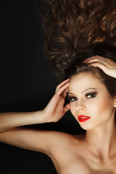 Beautiful young girl with long brown hair — Stock Photo, Image