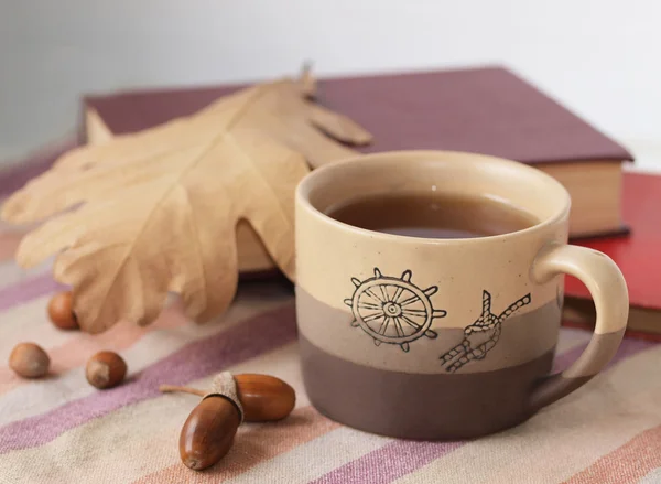 Autumn tea — Stock Photo, Image