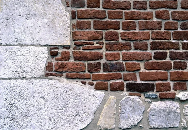 Sten och tegel vägg — Stockfoto