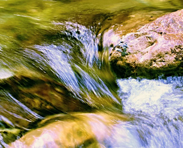 Fresh water stream — Stock Photo, Image