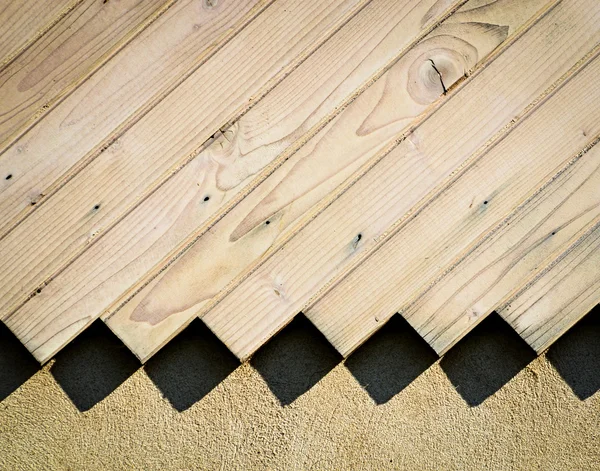 斜めの白い木製の羽目板 — ストック写真