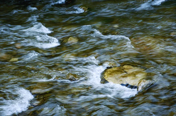 Natur Saisonaler Hintergrund Dunkler Herbst Fluss Mit Steinen — Stockfoto