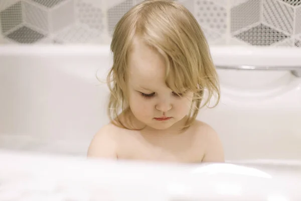 Child Bathing Little Baby Taking Bath Closeup Face Portrait Smiling — Stock Photo, Image