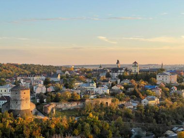 Günbatımından aydınlanan antik şehrin inanılmaz güzel manzarası.
