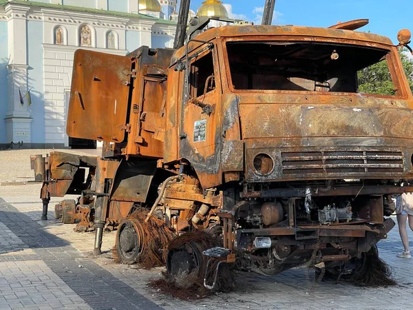 Ukrayna 'daki savaştan sonra Kamaz' ı yaktı