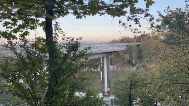 Ponte Nel Centro Kiev Rimase Intatto Quando Razzo Volò Nelle — Video Stock