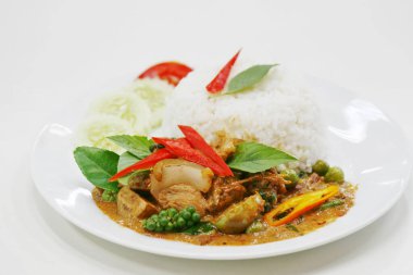 moo pa pad pet thai gıda