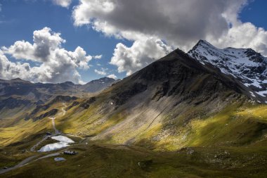 Grossglockner dağ manzaralı yol Alplerde Avusturya 'da