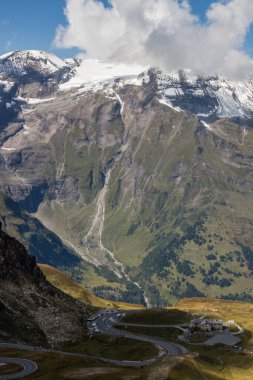 Grossglockner dağ manzaralı yol Alplerde Avusturya 'da