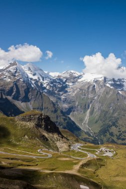 Grossglockner dağ manzaralı yol Alplerde Avusturya 'da